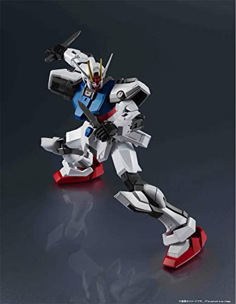 GUNDAM UNIVERSE 機動戦士ガンダムSEED GAT-X105 STRIKE GUNDAM 約150mm ABS&PVC製 塗装済み可動フィギュア - BanzaiHobby