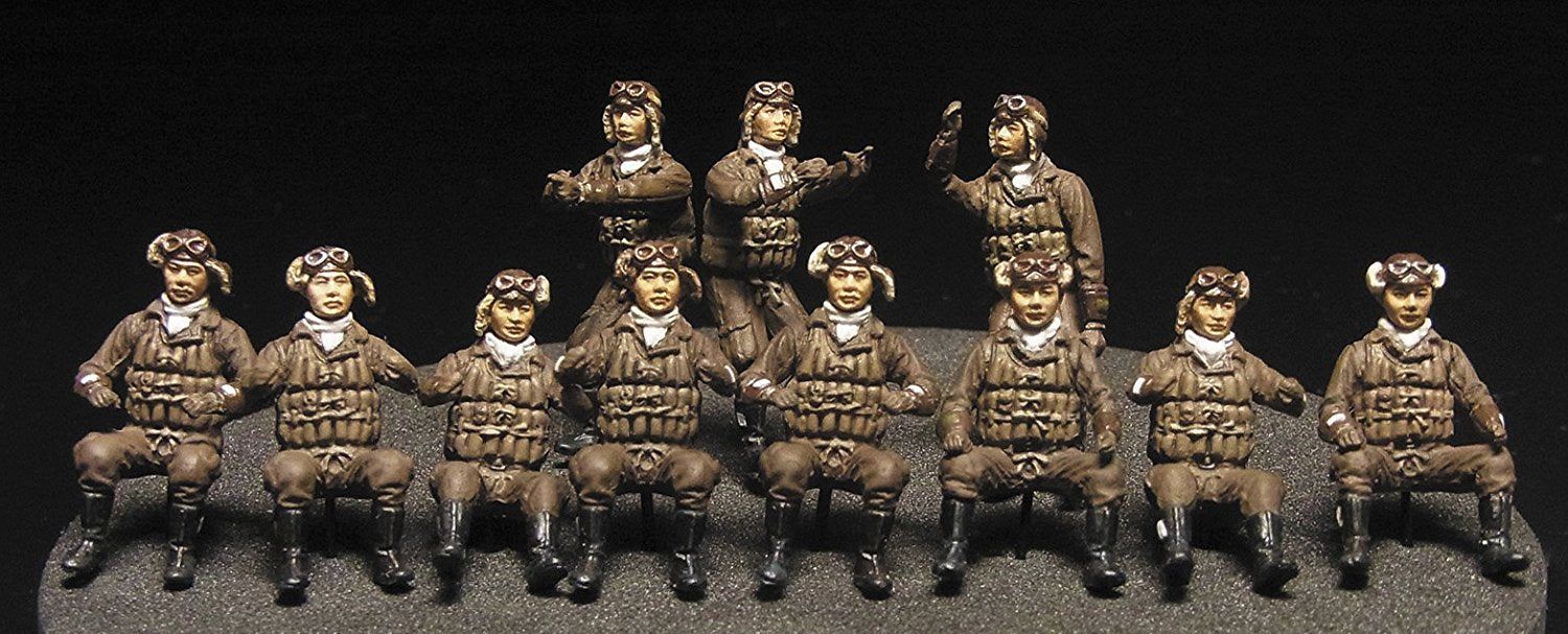 Hasegawa IJN Japanese Navy Airmen Crew Set 16 Pieces - BanzaiHobby