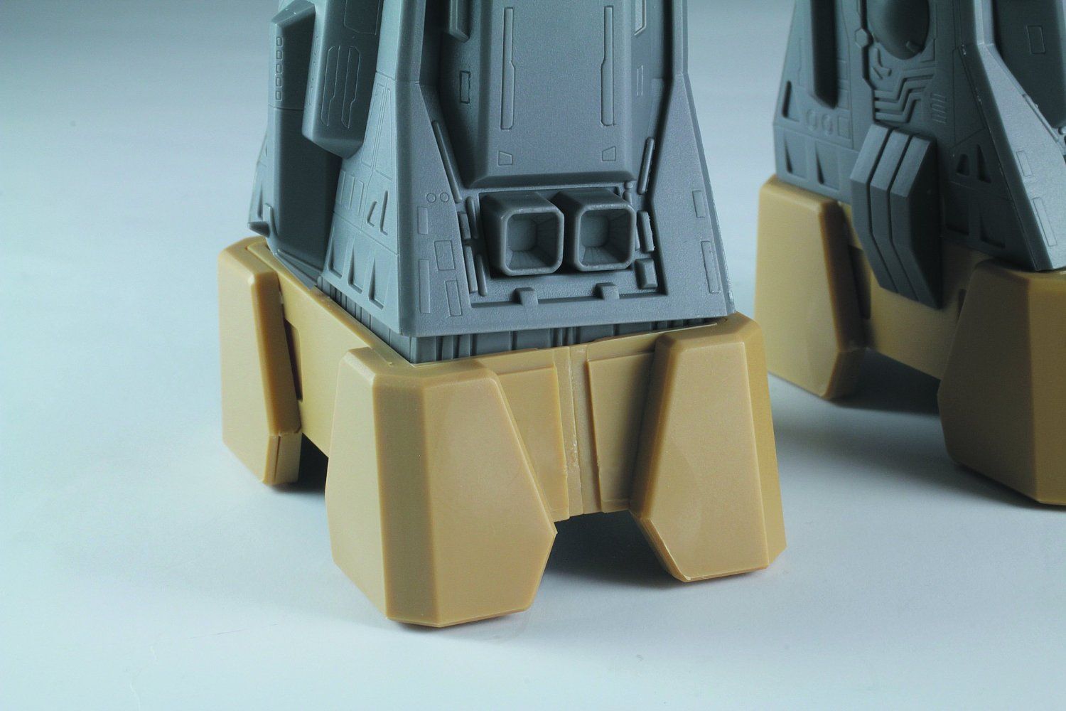 Hasegawa SDF-1 Macross Forced Attack Movie Edition - BanzaiHobby