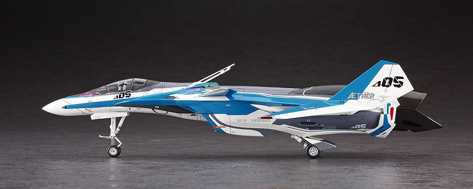 Hasegawa VF-31J Siegfried Hayate Custom Macross Delta - BanzaiHobby