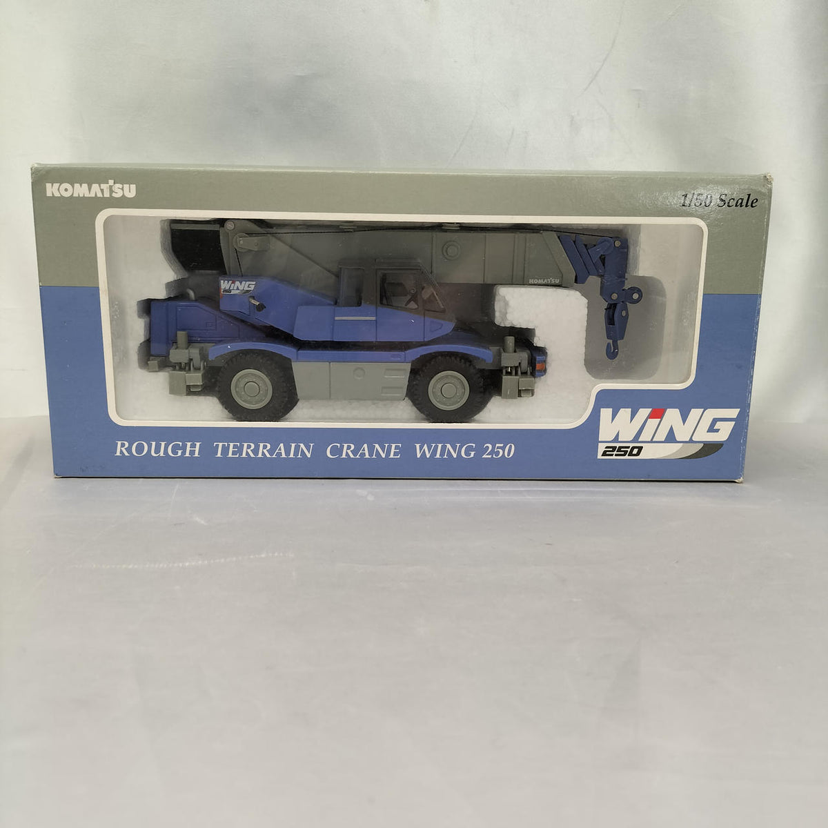 KOMATSU ROUGH TERRAIN CRANE WING 250 1/50 - Banzai Thrifting | BanzaiHobby