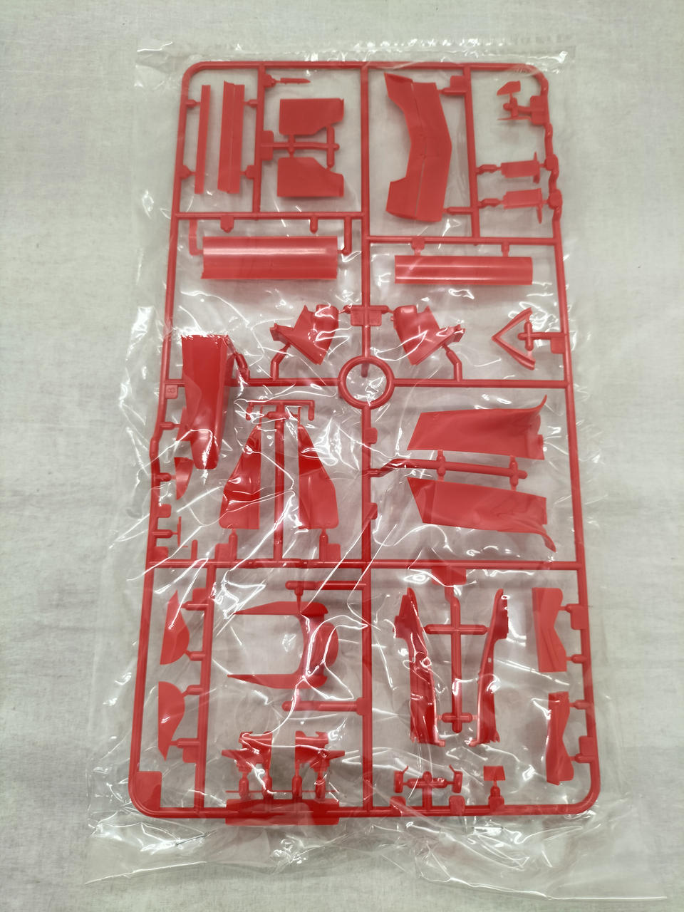 TAMIYA 1/20 Grand Prix Collection FERRARI F1-2000 - Banzai Thrifting | BanzaiHobby