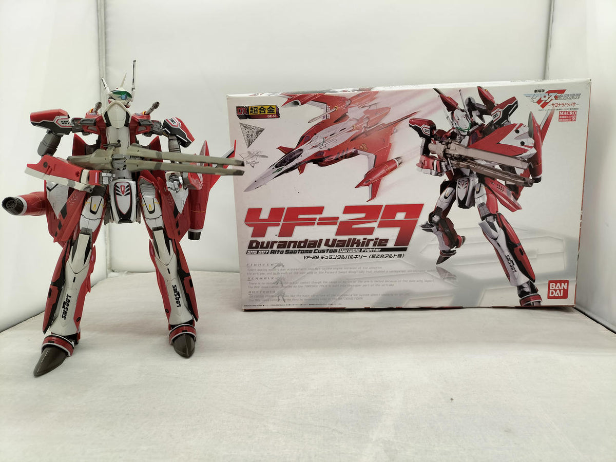 BANDAI DX Chogokin YF-29 Durandal Valkyrie〈Saotome Alto's Unit〉