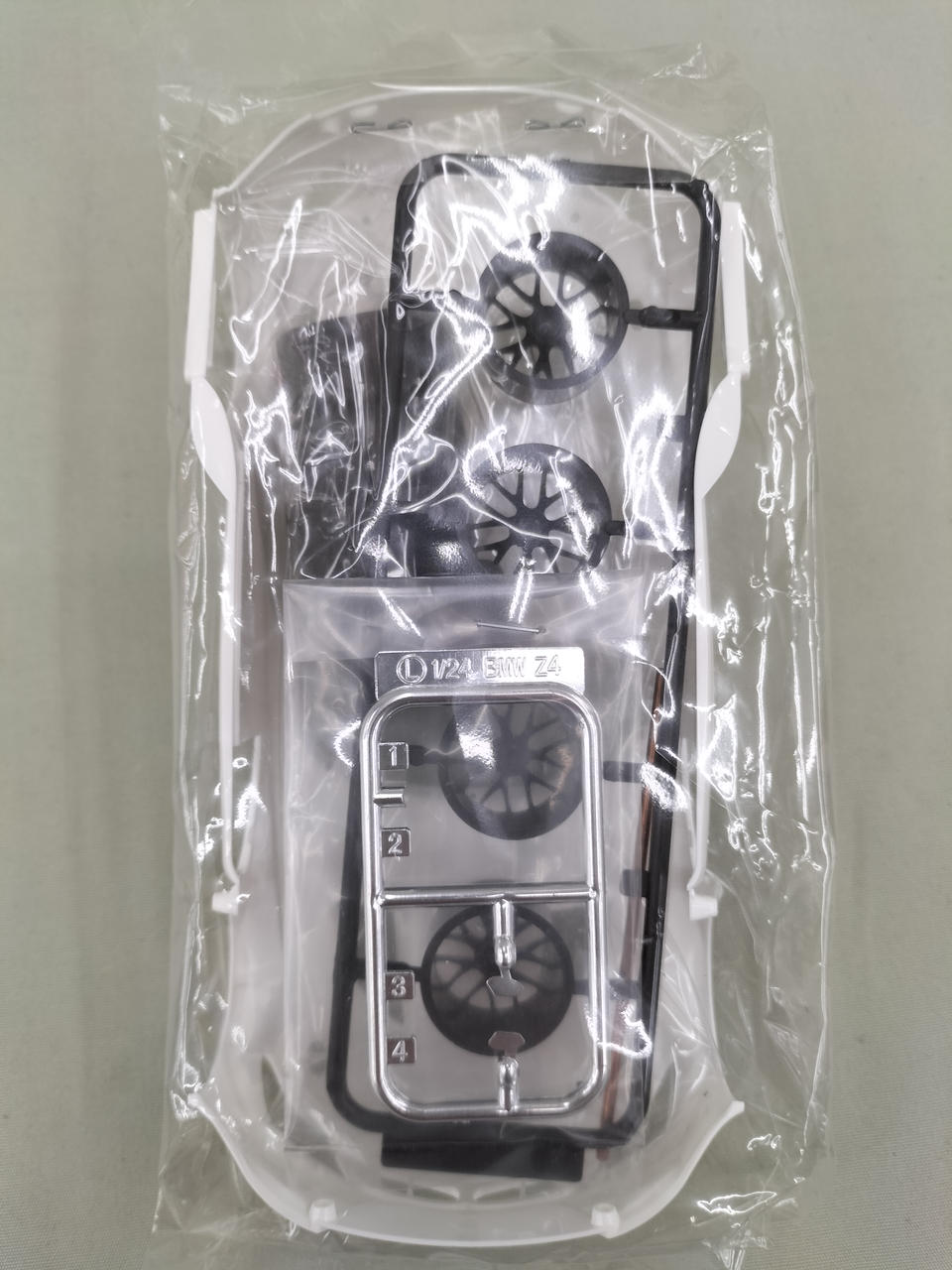 Fujimi Model PROJECT MIRAI BMW Z4 GT3 2012 SUPER GT Rd.1 Okayama - Banzai Thrifting | BanzaiHobby