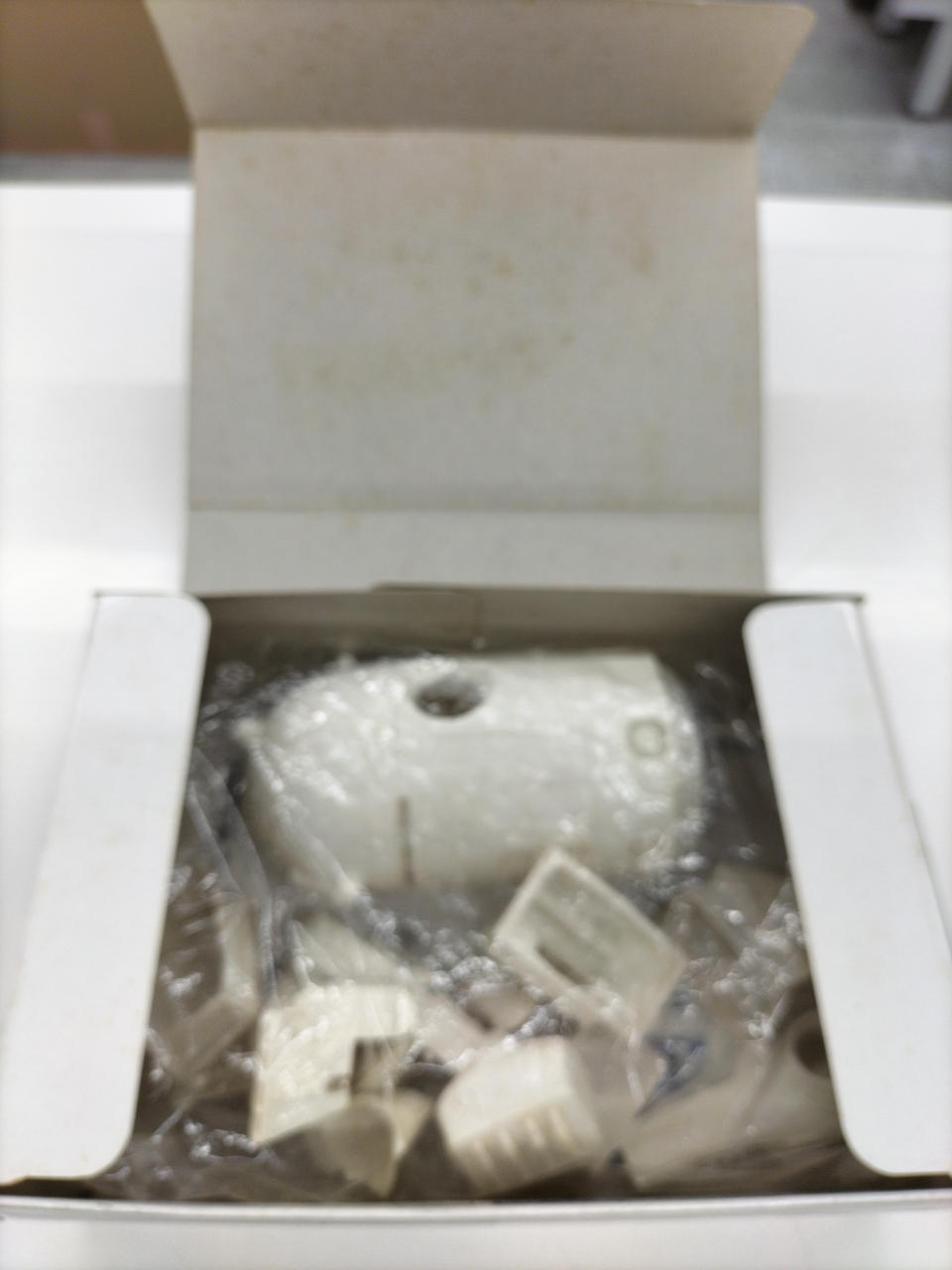 Kaiyodo Star Wars Soft Vinyl Kit 1/6 R2-D2 - Banzai Thrifting | BanzaiHobby