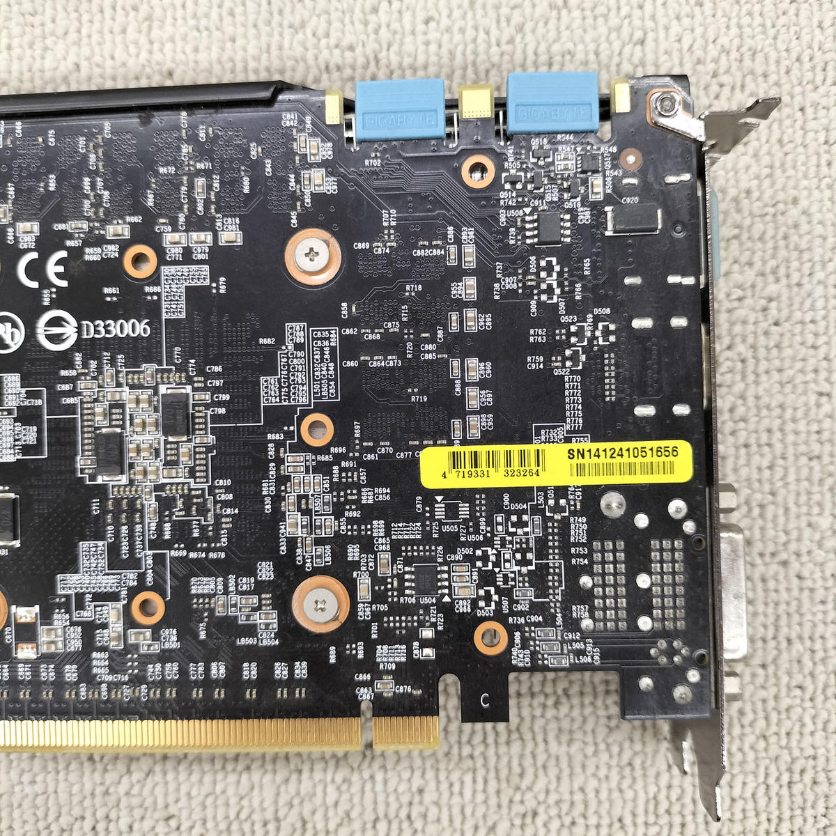 GIGABYTE Graphics Card: GV-N760OC-2GD