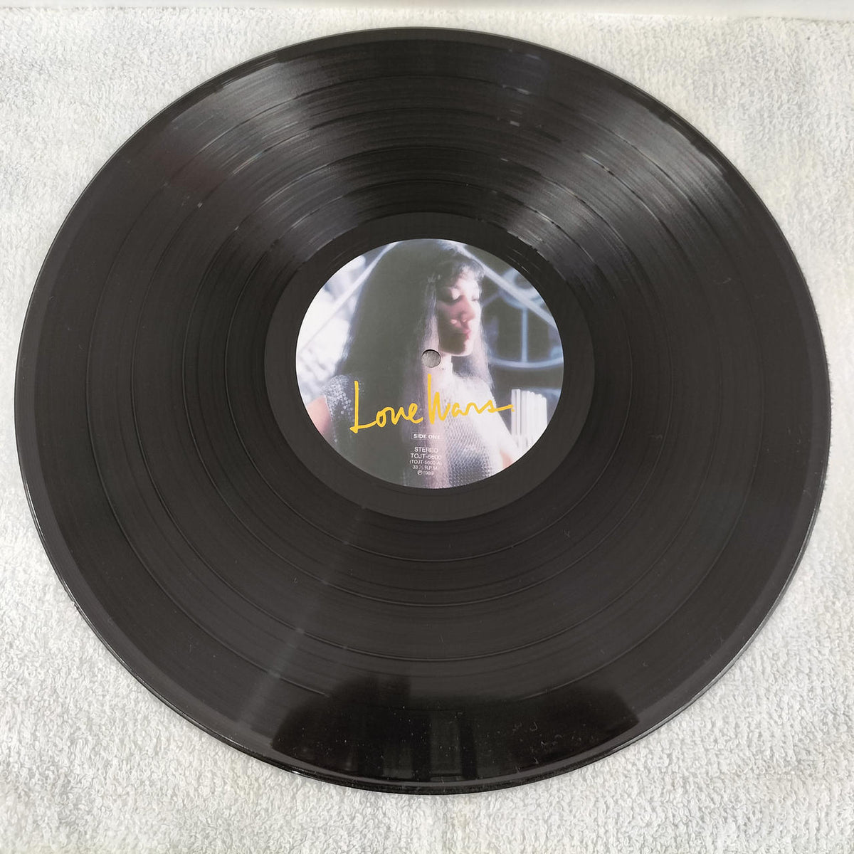 TOSHIBA EMI LP Japanese Music Yumi Matsutoya / Love Wars