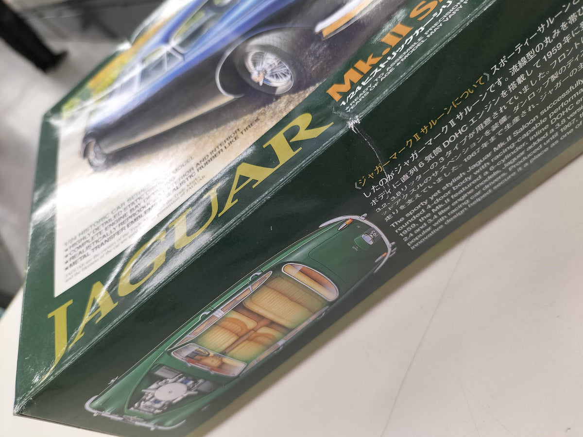 Tamiya Historic Car Series 1/24 Jaguar Mark II Saloon - Banzai Thrifting | BanzaiHobby