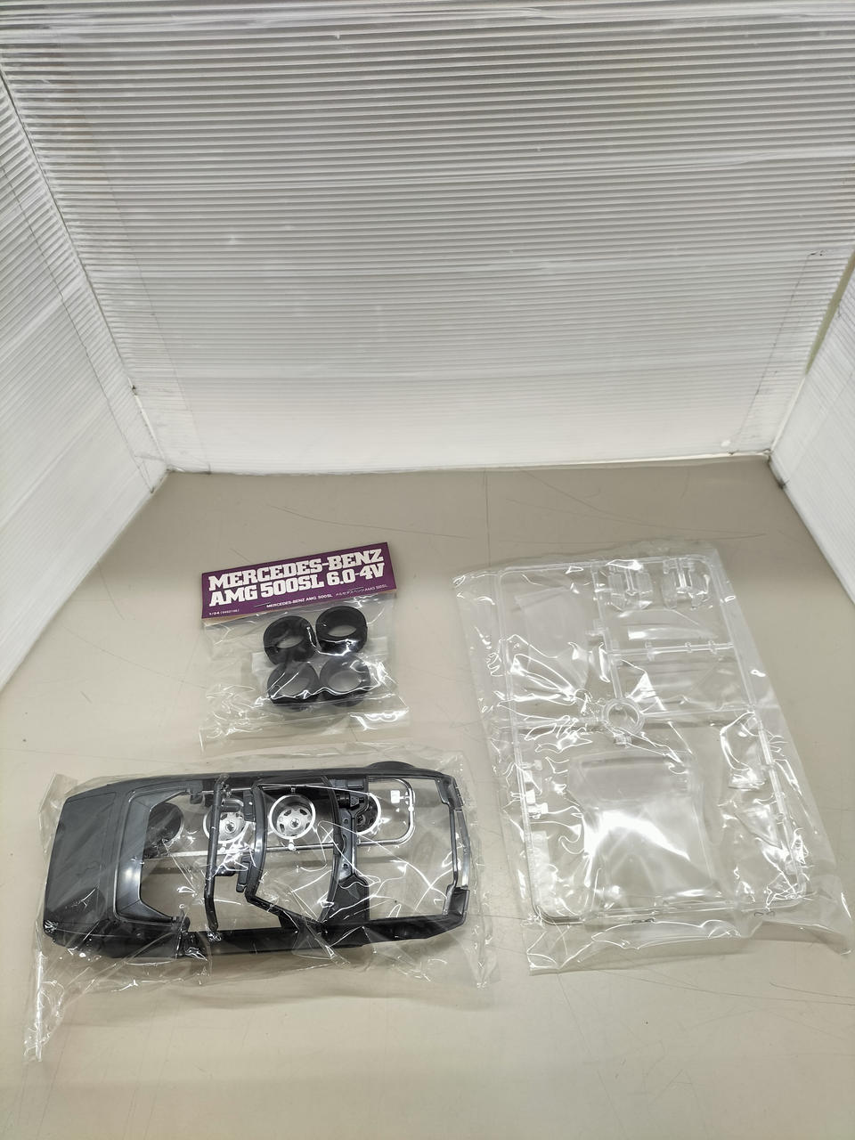 TAMIYA 1/24 Car Mercedes-Benz AMG 500SL - Banzai Thrifting | BanzaiHobby