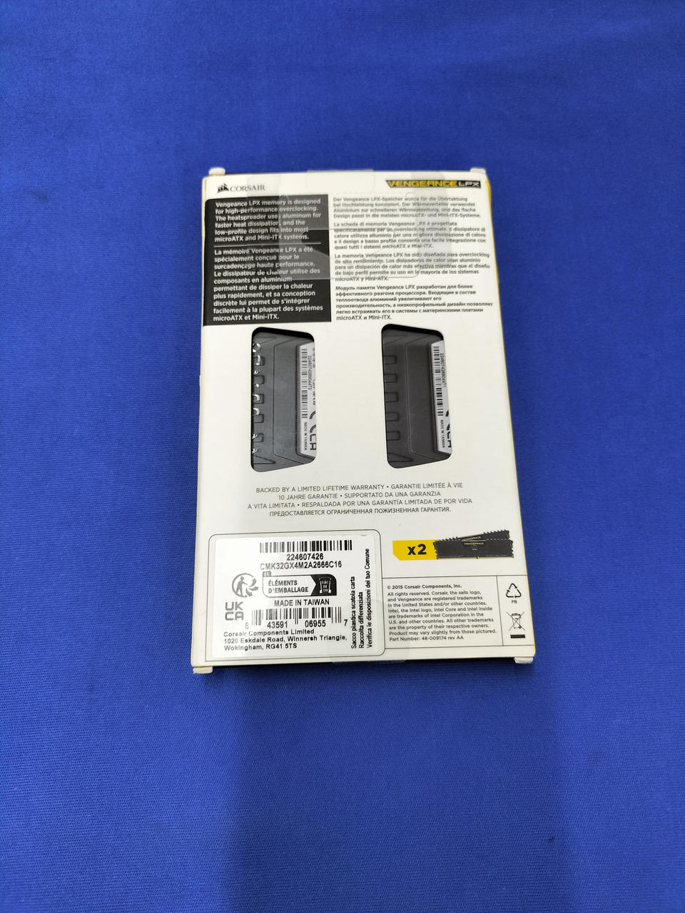 CORSAIR Memory CMK32GX4M2A2666C16