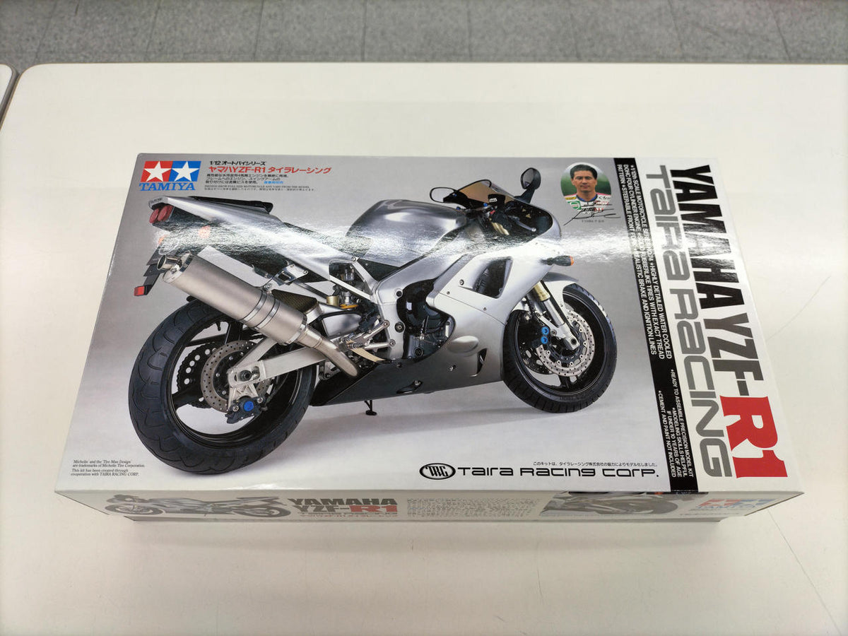 Tamiya Motorcycle Series 1/12 Full View Yamaha YZF-R1 - Banzai Thrifting | BanzaiHobby