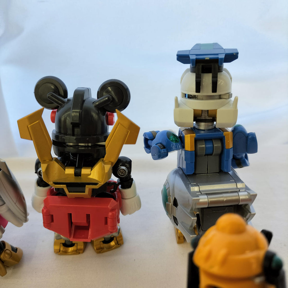 BANDAI Chogokin Super Combination King Robo Mickey & Friends
