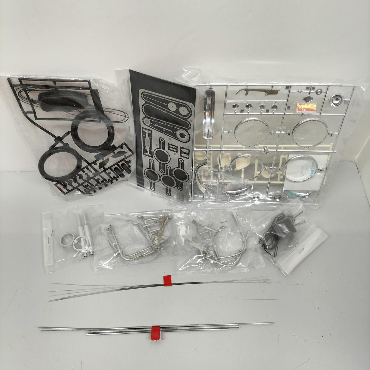 Gunze Sangyo 1/12 HIGH-TECH MODEL KAWASAKL 650 W1S