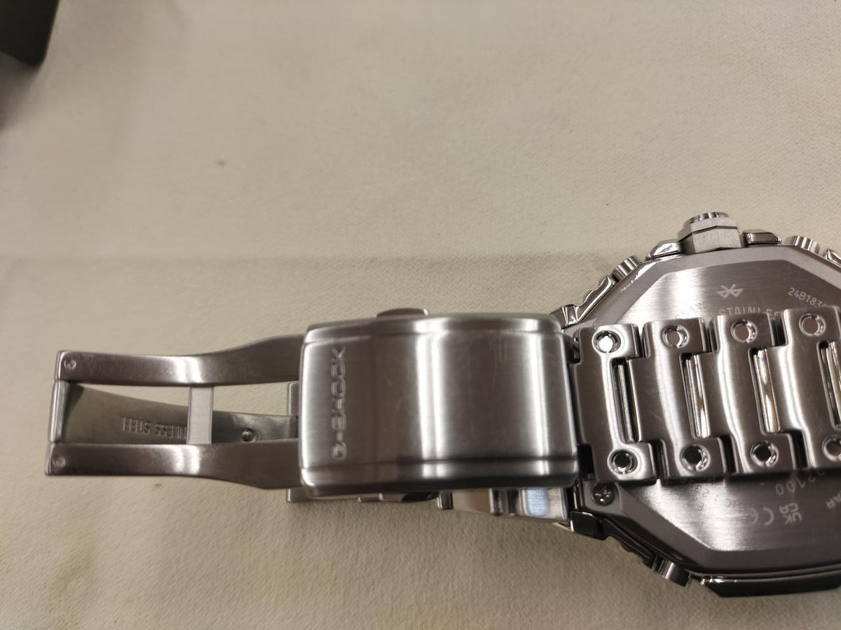 CASIO Quartz Analog Wristwatch GMC-B2100