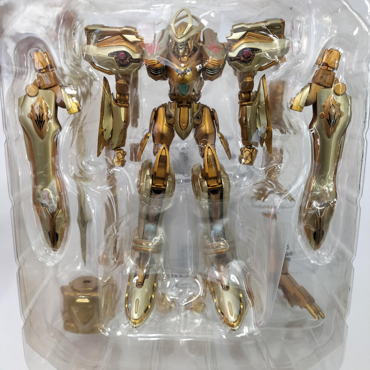 BANDAI Super Robot Chogokin: Aquarion of Genesis Gold Solar Aquarion