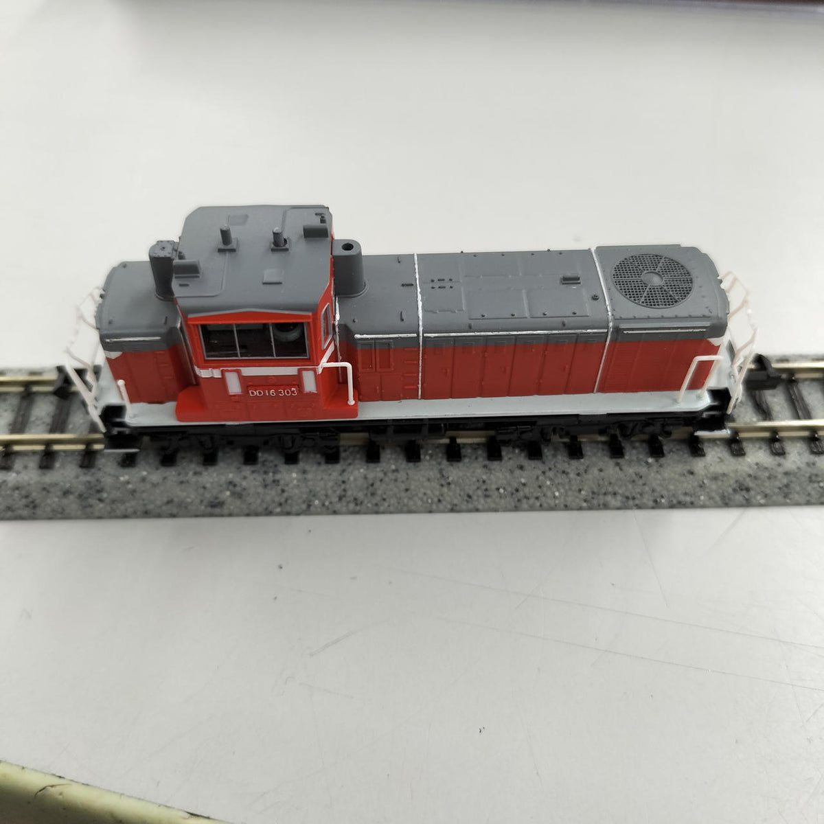 MICRO ACE N Gauge A7501 DD16-303 Diesel Locomotive
