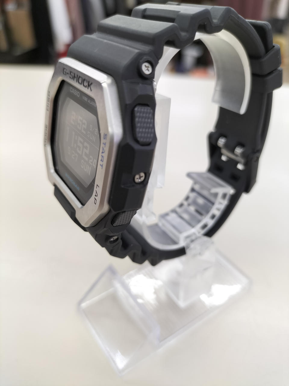 CASIO G-SHOCK GBX-100