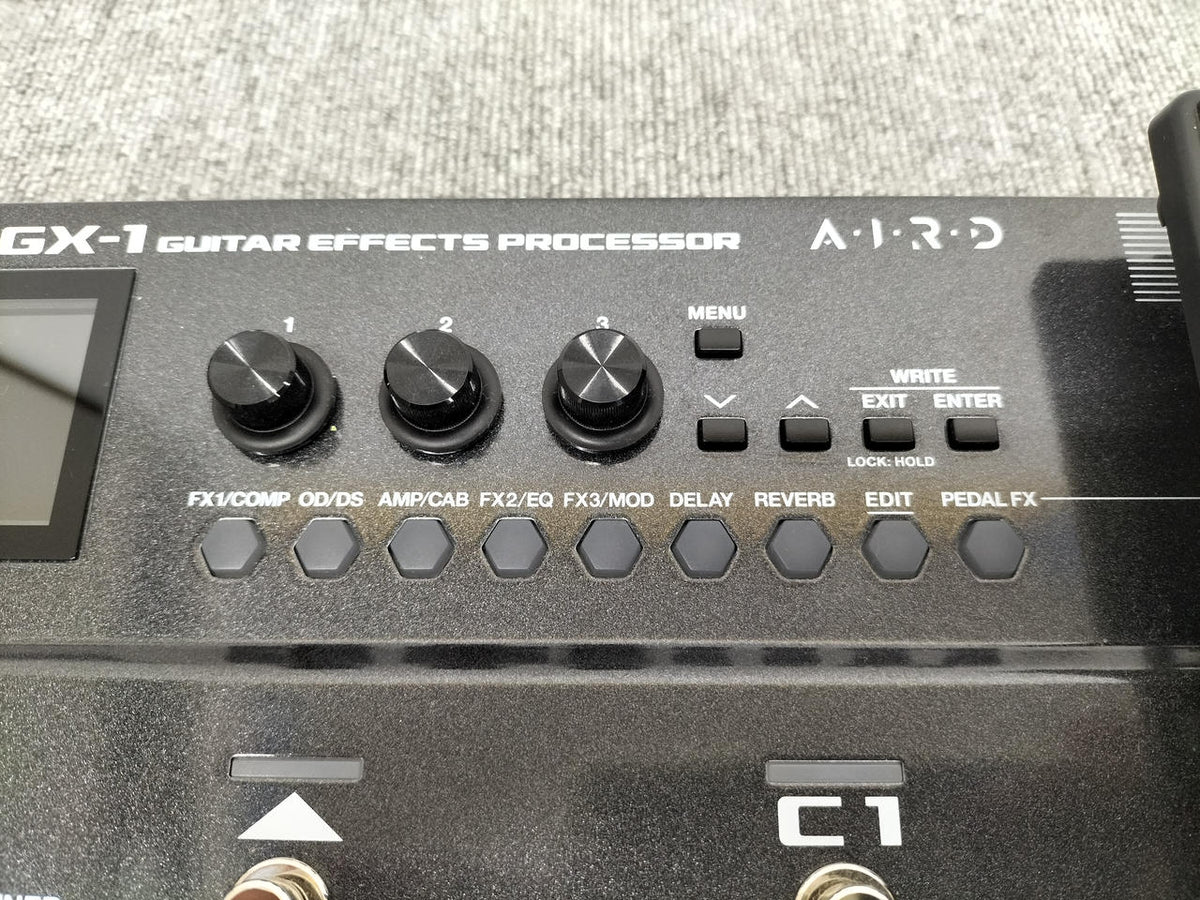 BOSS Multi-Effects Pedal GX-1