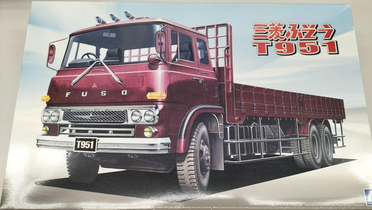 Aoshima 1/32 Scale Plastic Model Fuso T951 - Banzai Thrifting | BanzaiHobby