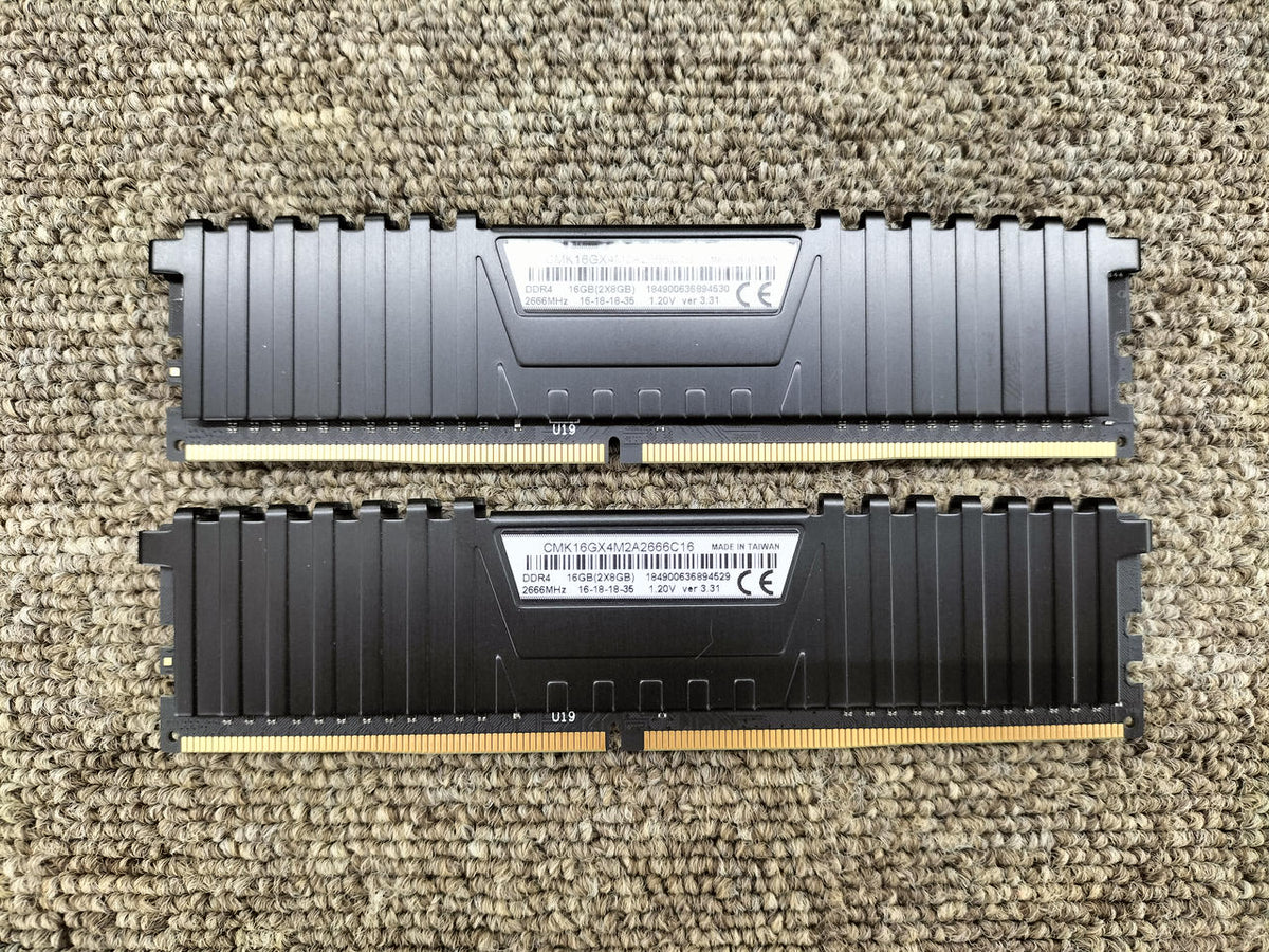 CORSAIR DDR4 CMK16GX4M2A2666C16 - Banzai Thrifting | BanzaiHobby