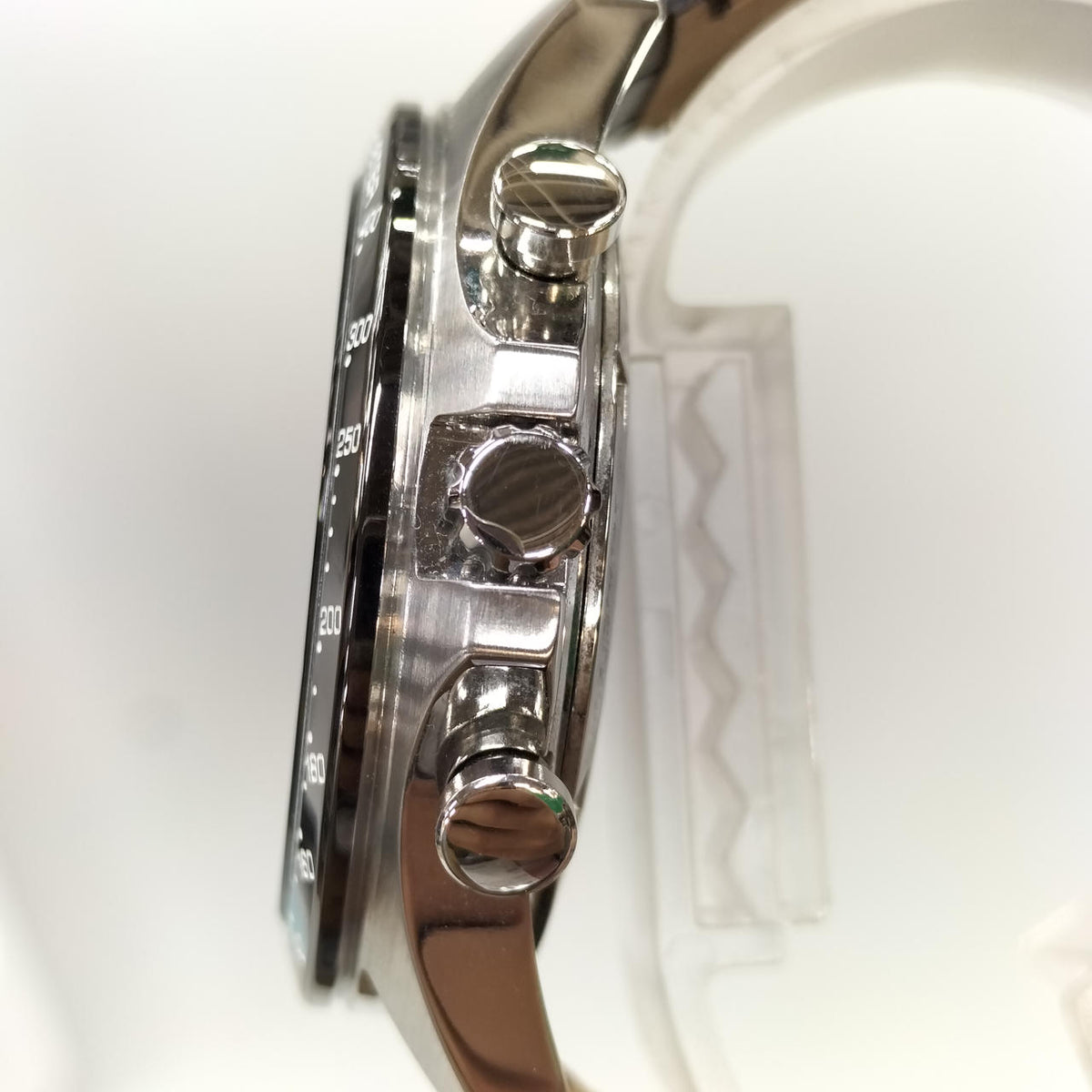 SEIKO Quartz Chronograph Wristwatch 8T63-00D0 - Banzai Thrifting | BanzaiHobby
