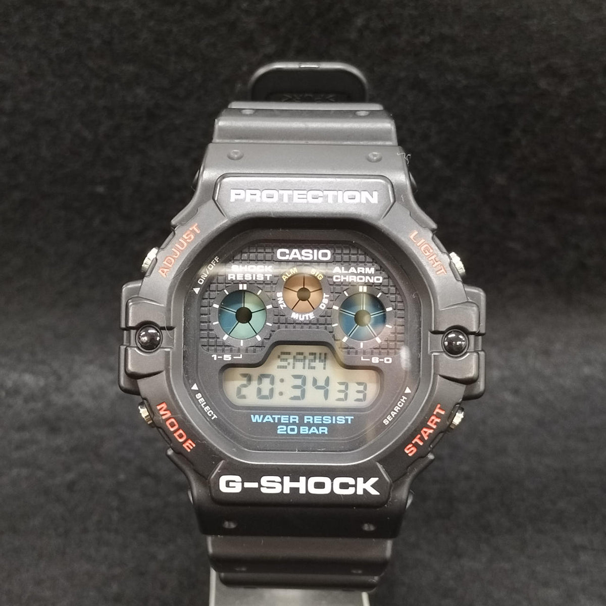 CASIO G-SHOCK Quartz Wristwatch DW-5900-1JF 3465 - Banzai Thrifting | BanzaiHobby