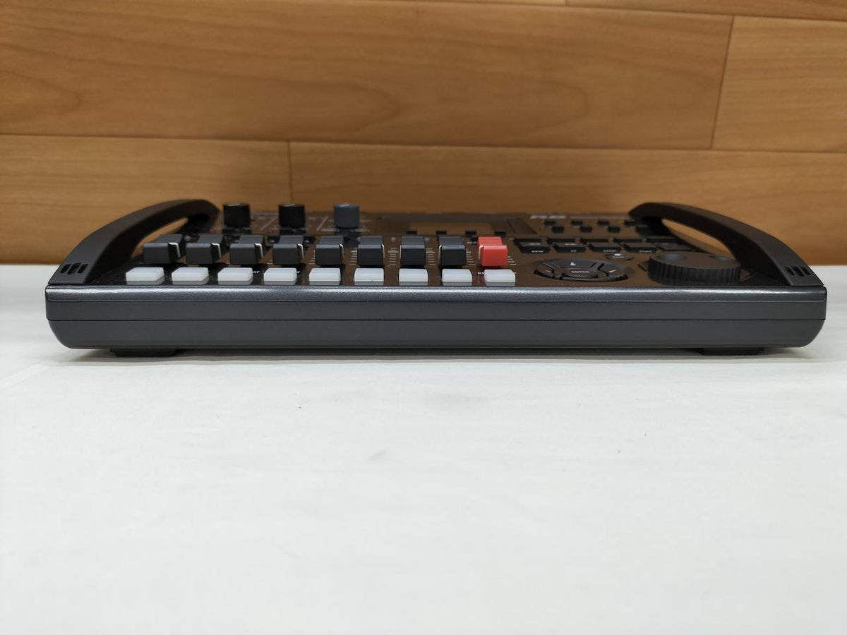 ZOOM MTR R8 - Banzai Thrifting | BanzaiHobby