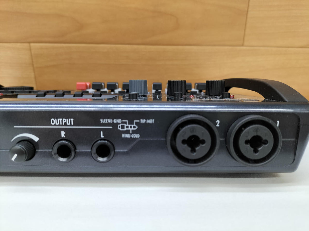 ZOOM MTR R8 - Banzai Thrifting | BanzaiHobby