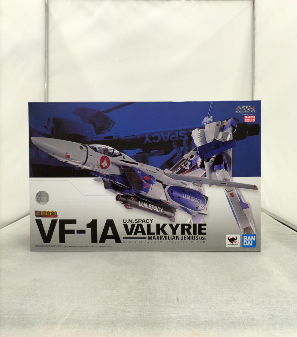 Bandai Spirits DX Chogokin Macross VF-1A Valkyrie