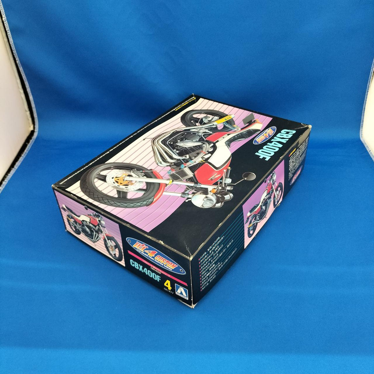 Qingdao Cultural Teaching Materials Company 1/12 Inline 4CUSTOM Series CBX400F - Banzai Thrifting | BanzaiHobby