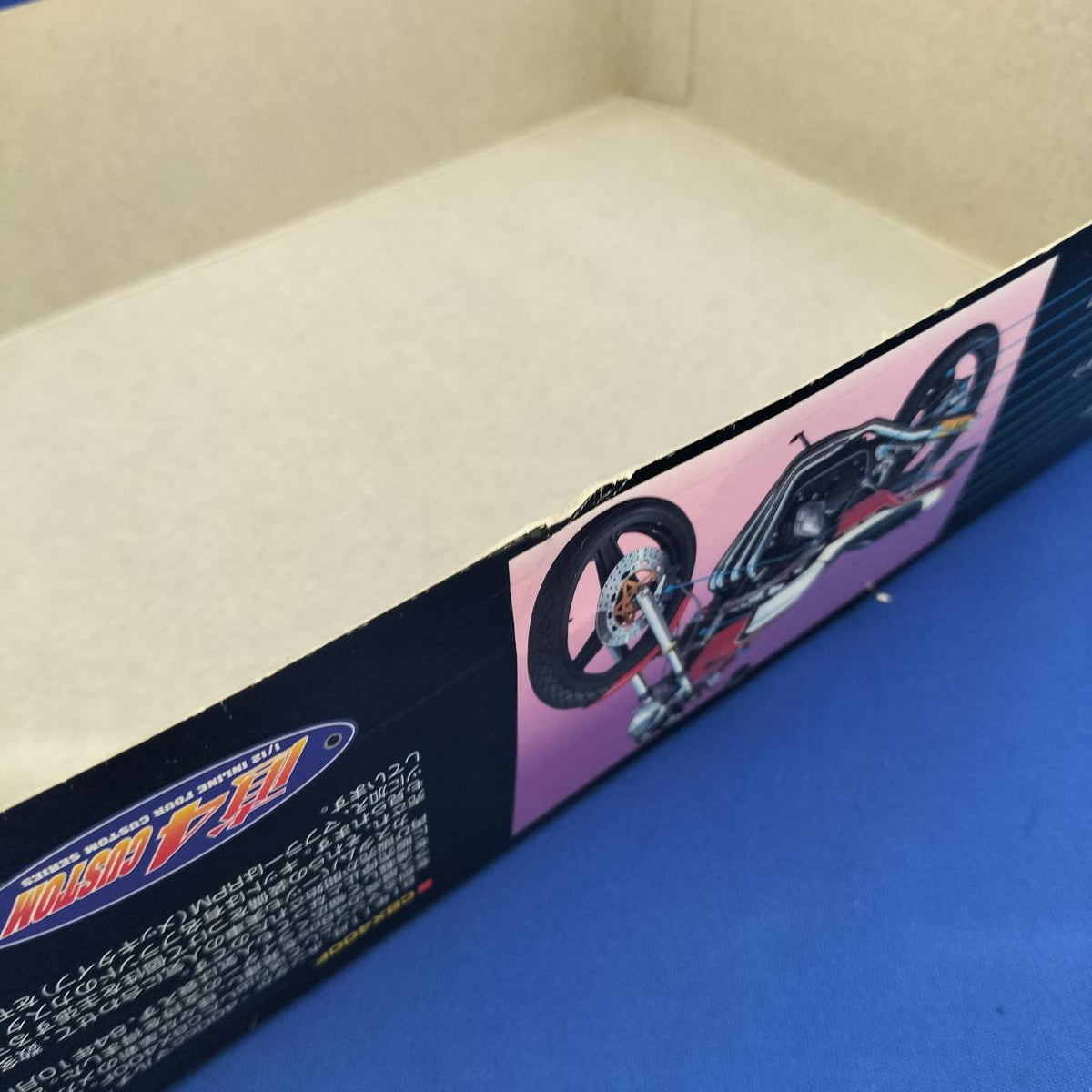 Qingdao Cultural Teaching Materials Company 1/12 Inline 4CUSTOM Series CBX400F - Banzai Thrifting | BanzaiHobby