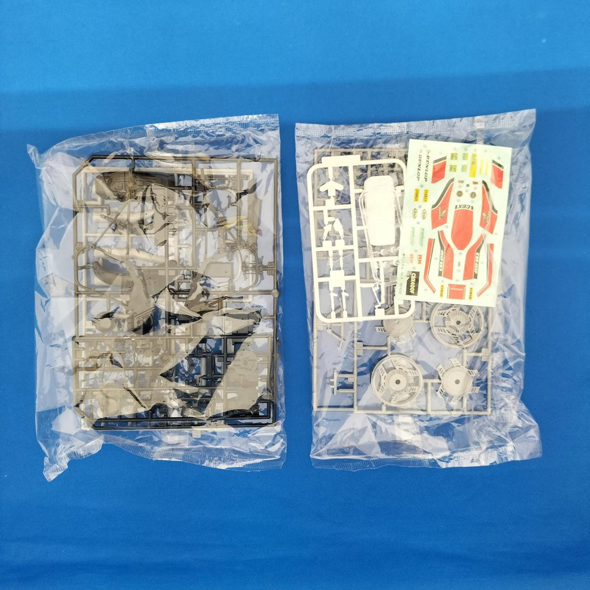 Qingdao Cultural Teaching Materials Company 1/12 Inline 4CUSTOM Series CBX400F - Banzai Thrifting | BanzaiHobby