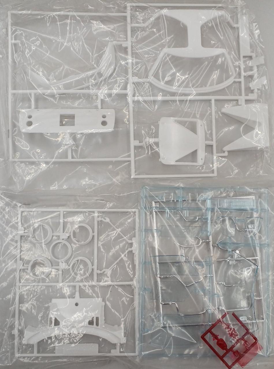 Bandai Plastic Model Ford GT - Banzai Thrifting | BanzaiHobby