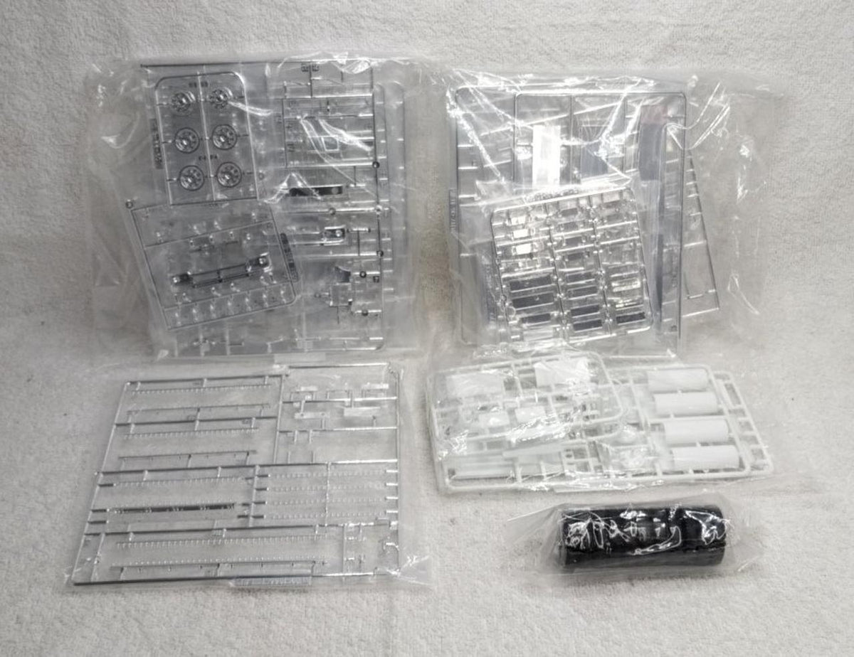 BANDAI 1/32 scale plastic model Truck Yarou Nostalgic Ichibanboshi - Banzai Thrifting | BanzaiHobby