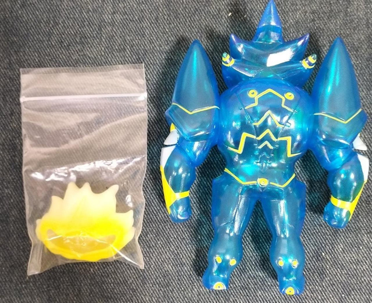 MAX TOY Alexis Keliv Soft Vinyl - MAX TOY Banzai Hobby