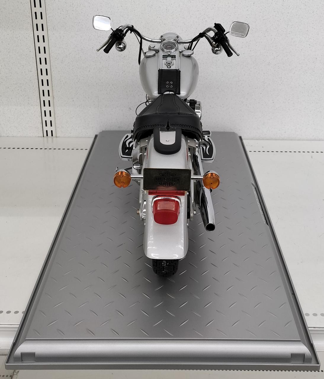 DEAGOSTINI Harley-Davidson 1/4 Scale FATBOY 1990 - Banzai Thrifting | BanzaiHobby