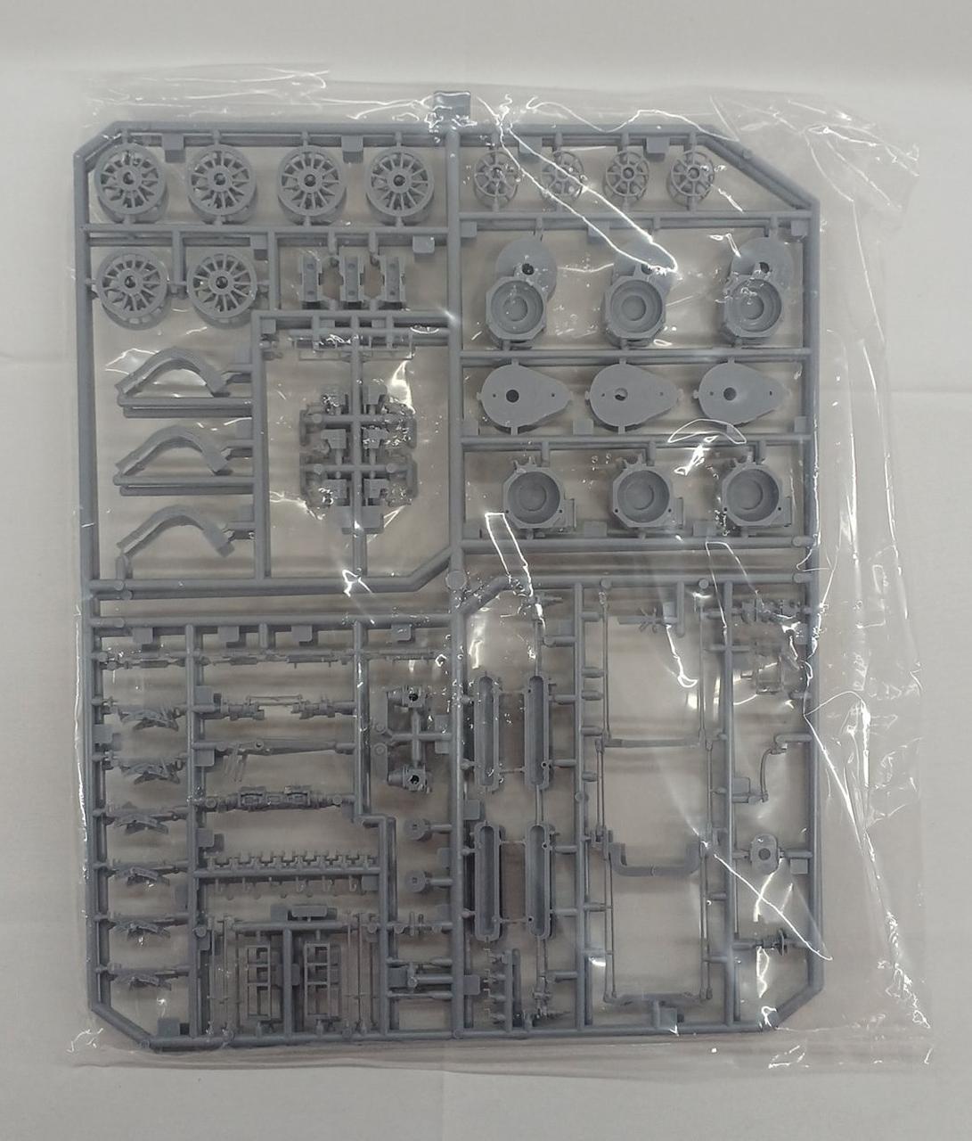 Qingdao Cultural Teaching Materials Company 1/50 Electric Locomotive EF58 Royal Engine - Banzai Thrifting | BanzaiHobby