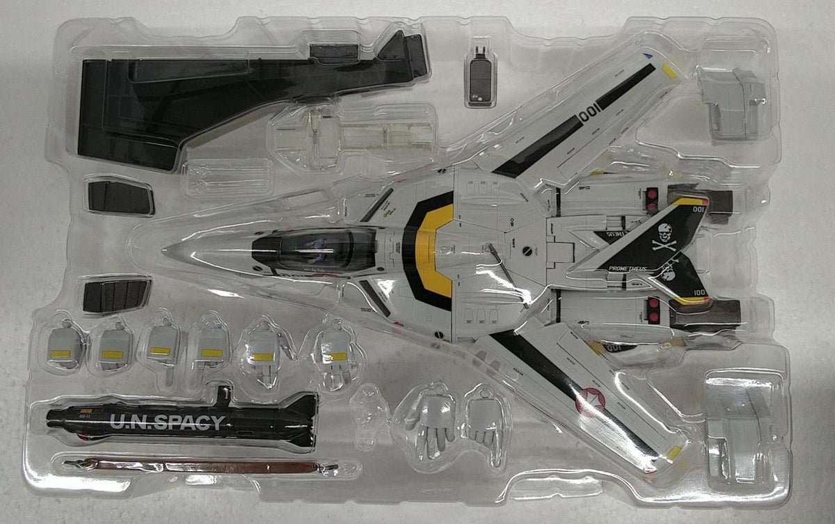 BANDAI DX Chogokin VF-1S Roy Fokker Special