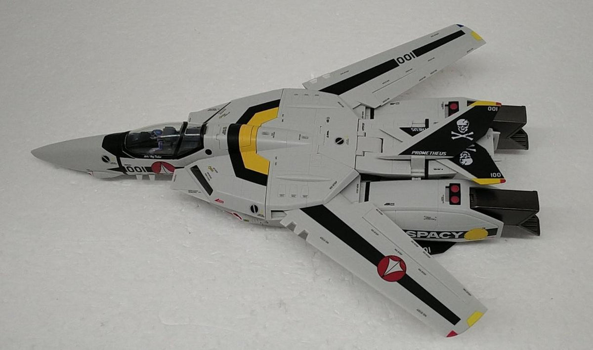 BANDAI DX Chogokin VF-1S Roy Fokker Special