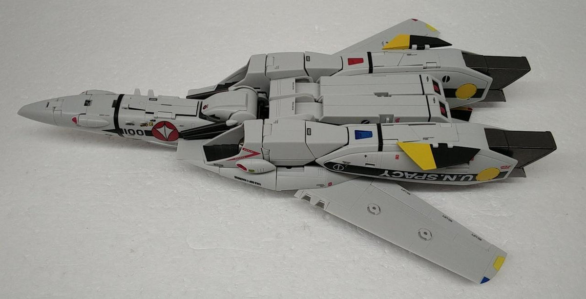 BANDAI DX Chogokin VF-1S Roy Fokker Special