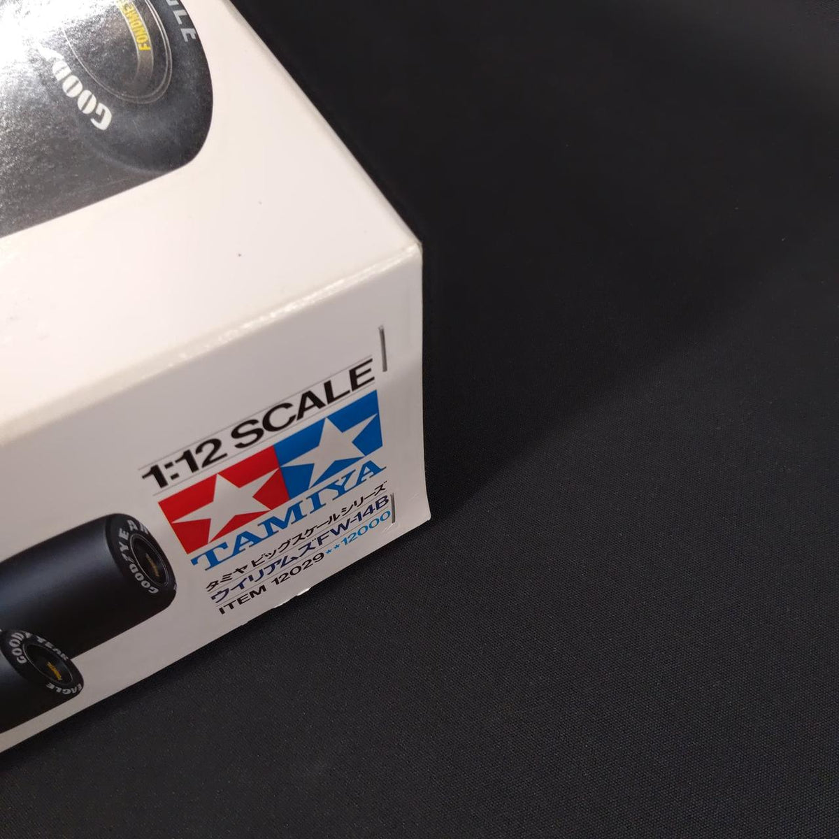 Tamiya 1/12 scale plastic model Williams FW-07 - Banzai Thrifting | BanzaiHobby