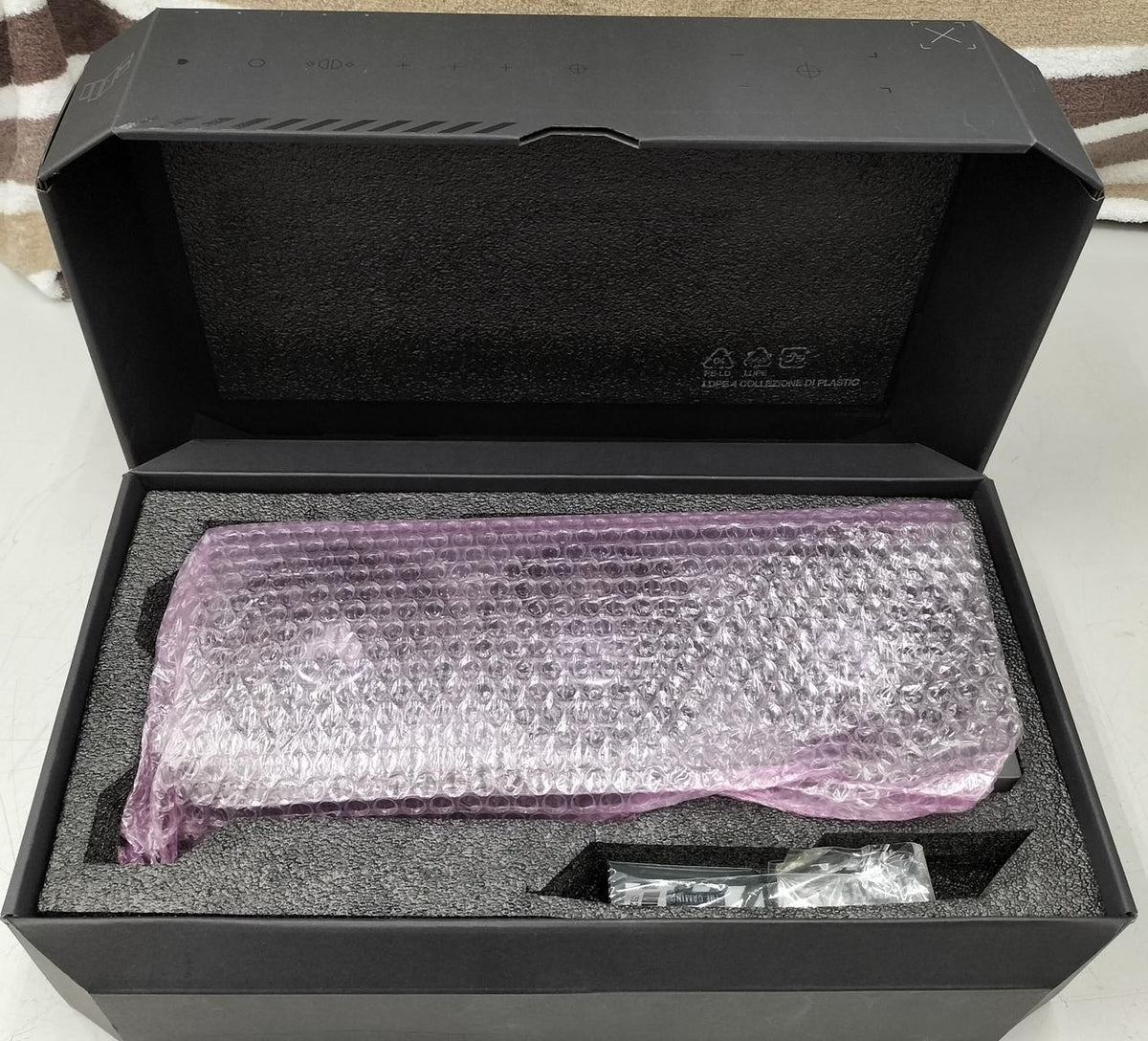 ASUS Graphics Board: TUF-RTX4080-16G-GAMING