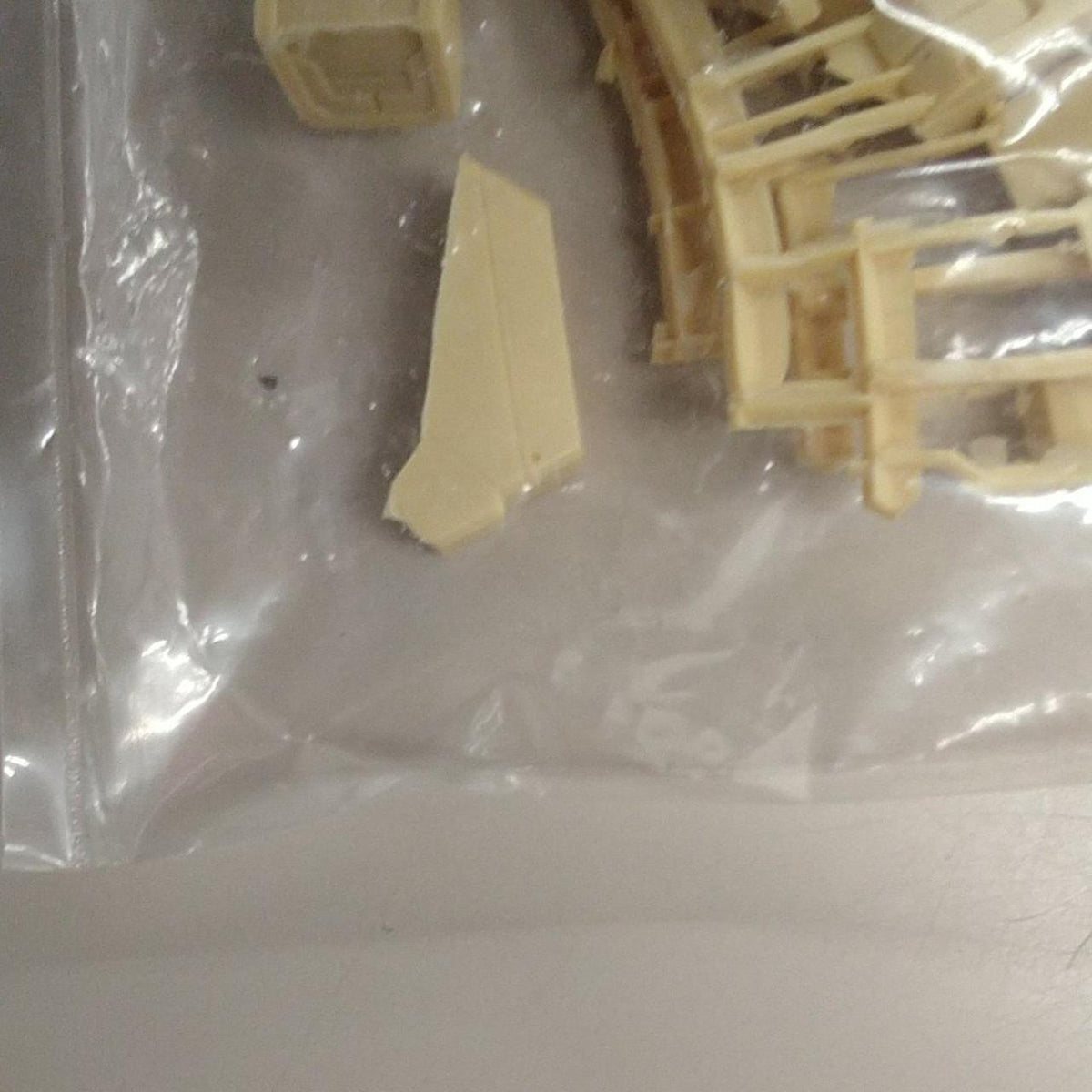 Ndoparaya Plastic Model 1/144 Barzam II Garage Kit - Banzai Thrifting | BanzaiHobby
