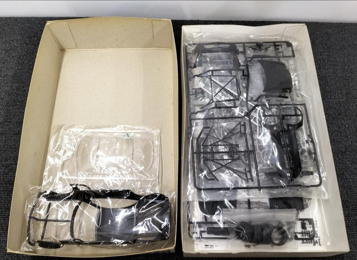 TAMIYA Sports Car Series Mercedes-Benz CLK DTM 2000 - Banzai Thrifting | BanzaiHobby
