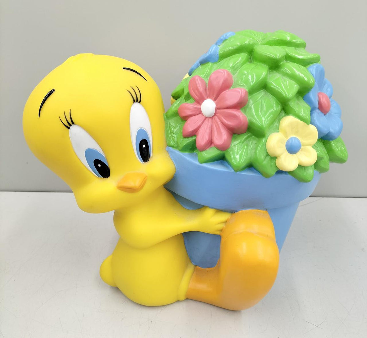 WARNER BROS Soft Vinyl Piggy Bank Tweety