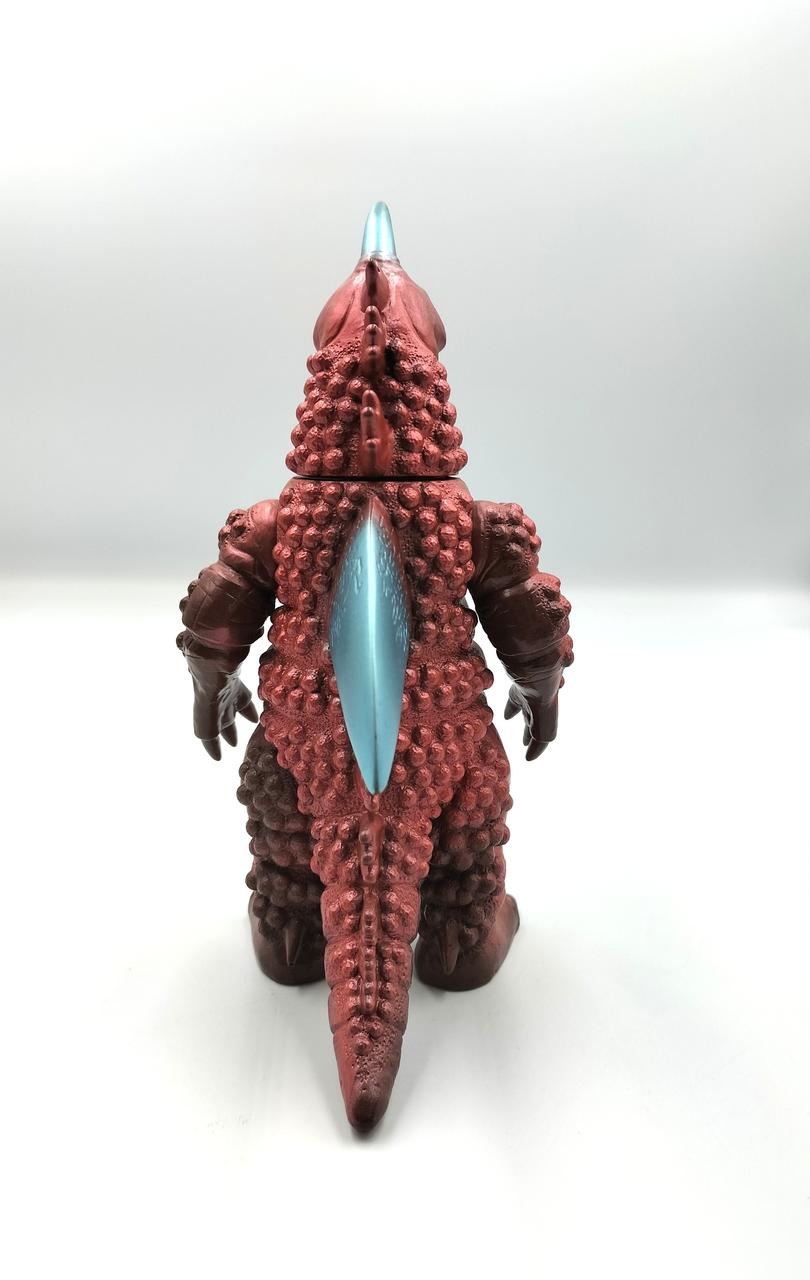 Not selectable Soft Vinyl Red Giras