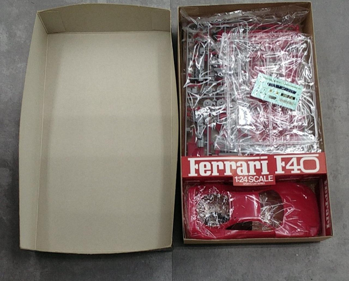 TAMIYA Plastic Model FERRARIF40 - Banzai Thrifting | BanzaiHobby
