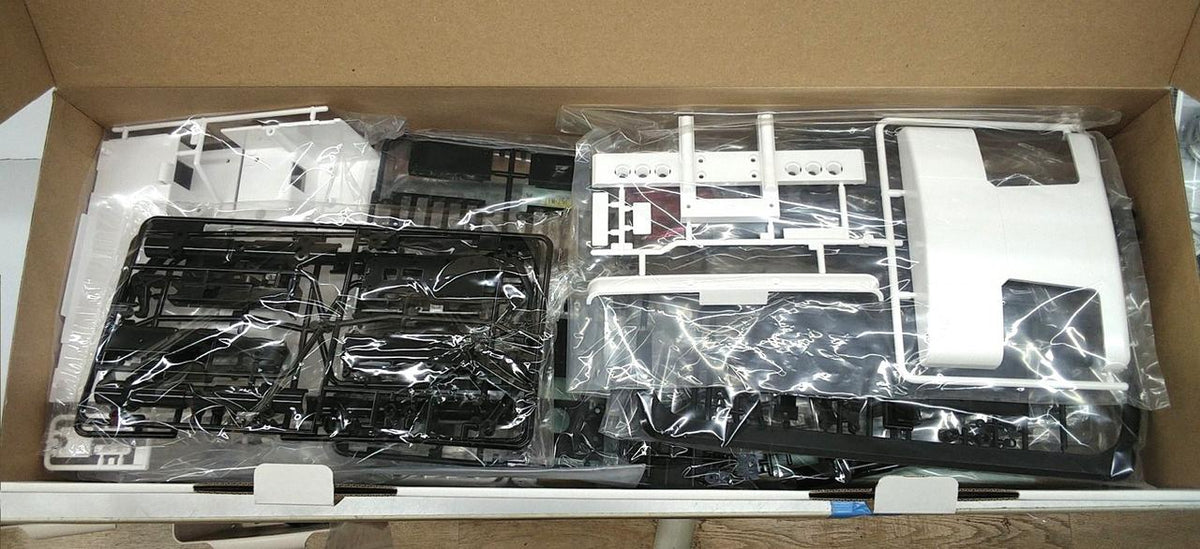 Tamiya 3-Axle Reefer Semi-Trailer for Trailer Trucks - Banzai Thrifting | BanzaiHobby