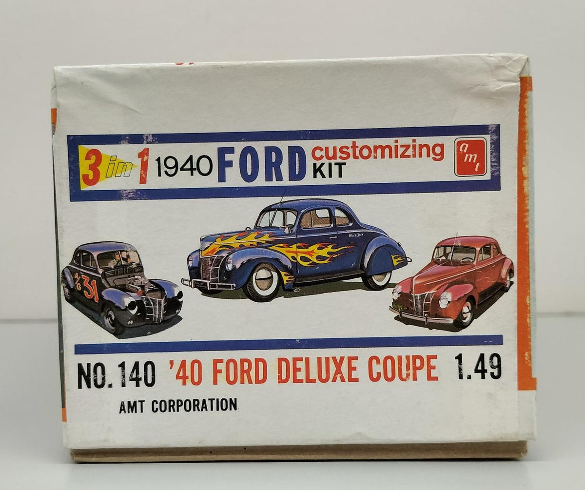 AMT 1/25 1940 FORD CUSTOMIZING KIT 40 FORD DELUXE COUPE - Banzai Thrifting | BanzaiHobby