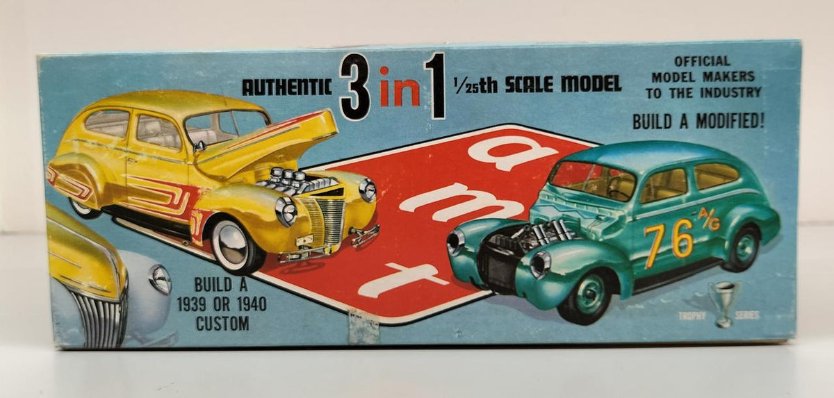 AMT 1/25 1940 FORD CUSTOMIZING KIT DELUXE TUDOR SEDAN - Banzai Thrifting | BanzaiHobby